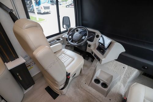 2025 Newmar Bay Star 3014