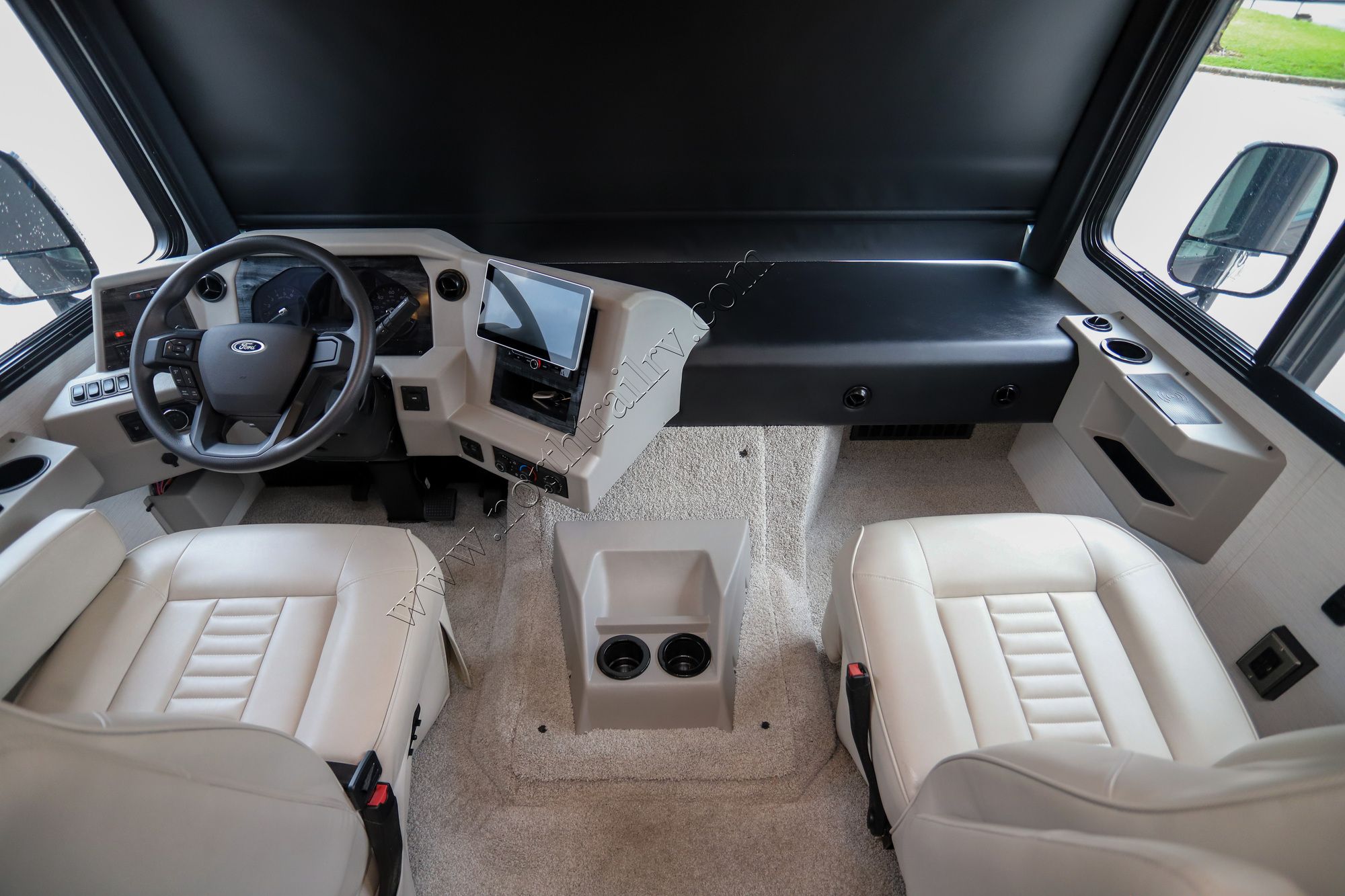 Used 2025 Newmar Bay Star 3014 Class A  For Sale