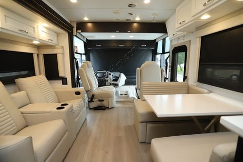 2025 Newmar Bay Star 3014