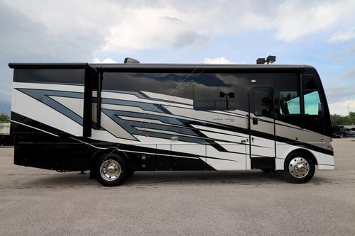 2025 Newmar Bay Star 3014