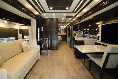 2022 Newmar Supreme Aire 4051