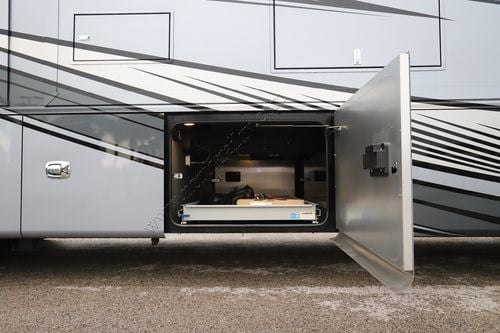 2026 Tiffin Motor Homes Phaeton 40IH