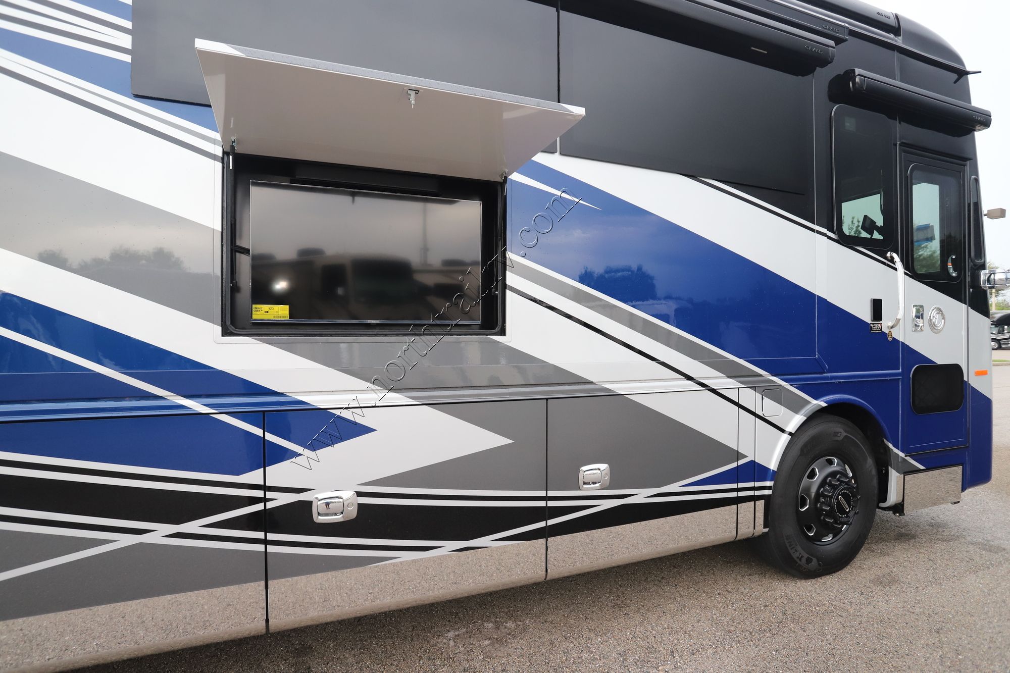 New 2026 Tiffin Motor Homes Allegro Bus 40IP Class A  For Sale