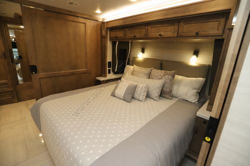 2026 Tiffin Motor Homes Phaeton 40IH