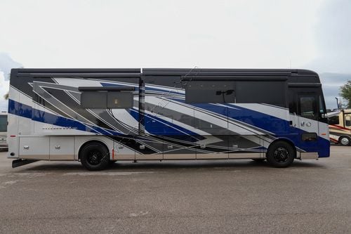2026 Tiffin Motor Homes Allegro Bus 40IP