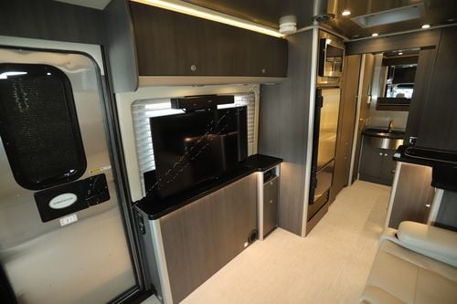 2021 Airstream Atlas MB