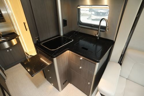 2021 Airstream Atlas MB