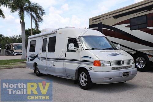 2003 Winnebago Rialta 22QD