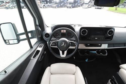 2021 Airstream Atlas MB