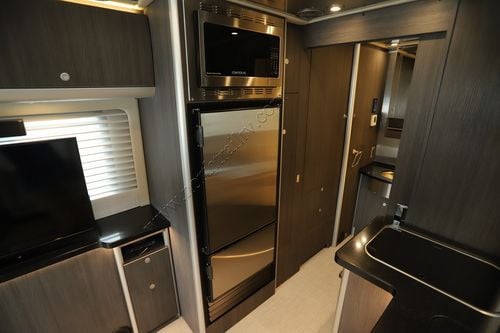2021 Airstream Atlas MB