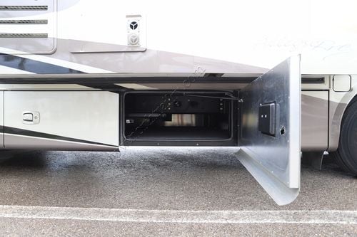 2014 Tiffin Motor Homes Breeze 32BR