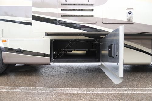 2014 Tiffin Motor Homes Breeze 32BR