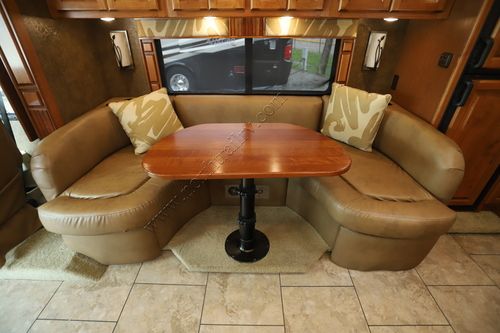2014 Tiffin Motor Homes Breeze 32BR