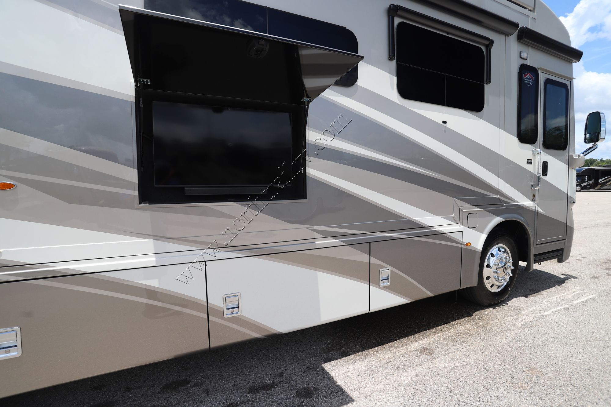 New 2026 Newmar Ventana 3512 Class A  For Sale