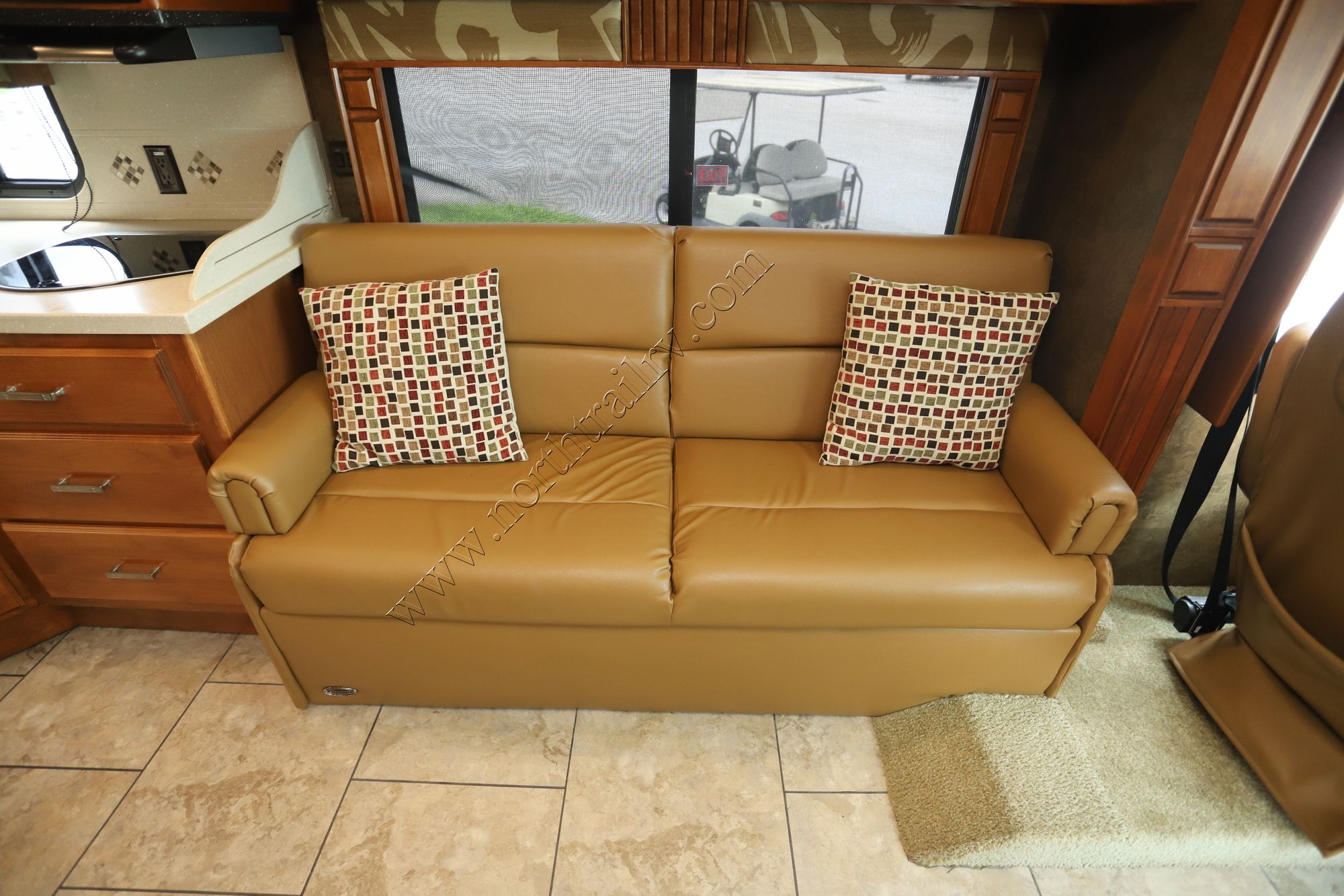 Used 2014 Tiffin Motor Homes Breeze 32BR Class A  For Sale