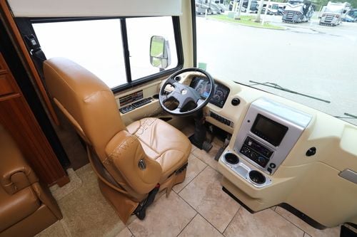 2014 Tiffin Motor Homes Breeze 32BR