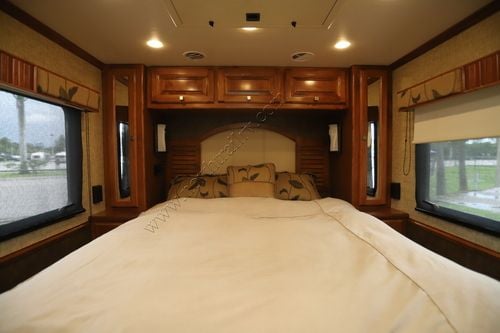 2014 Tiffin Motor Homes Breeze 32BR