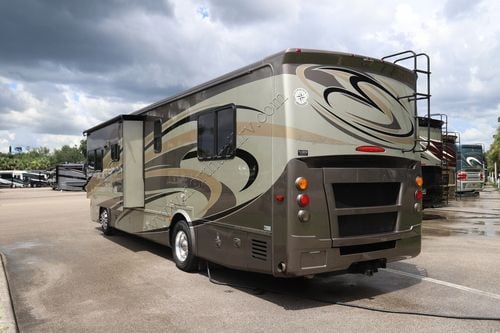 2014 Tiffin Motor Homes Breeze 32BR