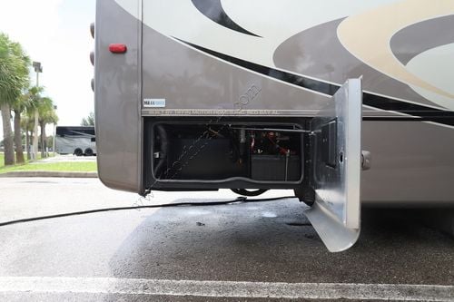 2014 Tiffin Motor Homes Breeze 32BR