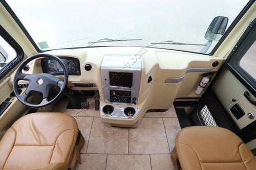 2014 Tiffin Motor Homes Breeze 32BR