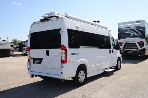 2023 Roadtrek Zion SRT