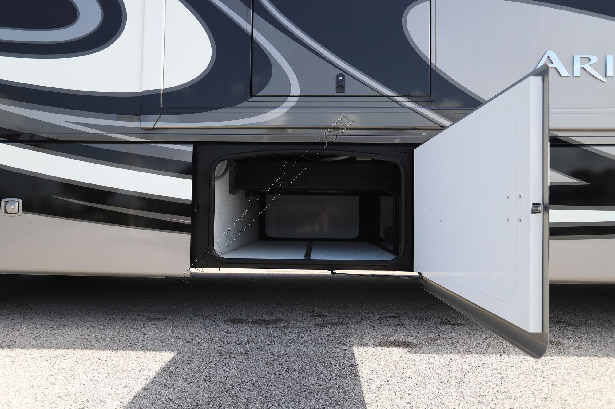 Used 2021 Thor Aria 3701 Class A  For Sale