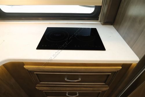 2024 Jayco Seneca Prestige 37K