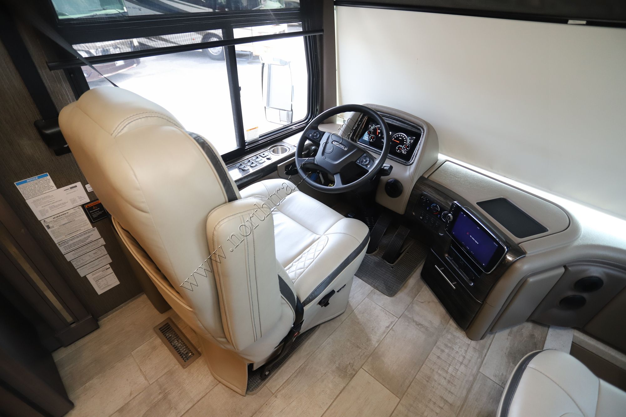 Used 2021 Thor Aria 3701 Class A  For Sale