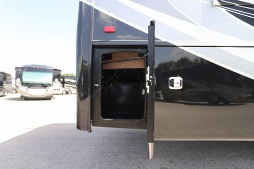 2024 Jayco Seneca Prestige 37K