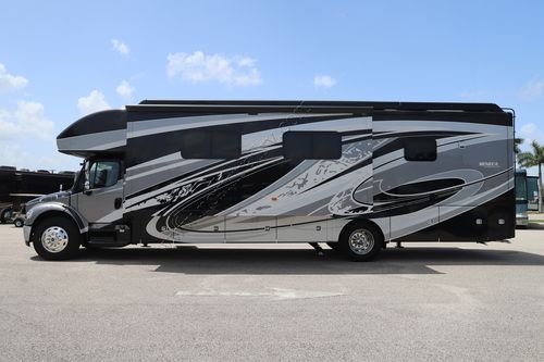 2024 Jayco Seneca Prestige 37K