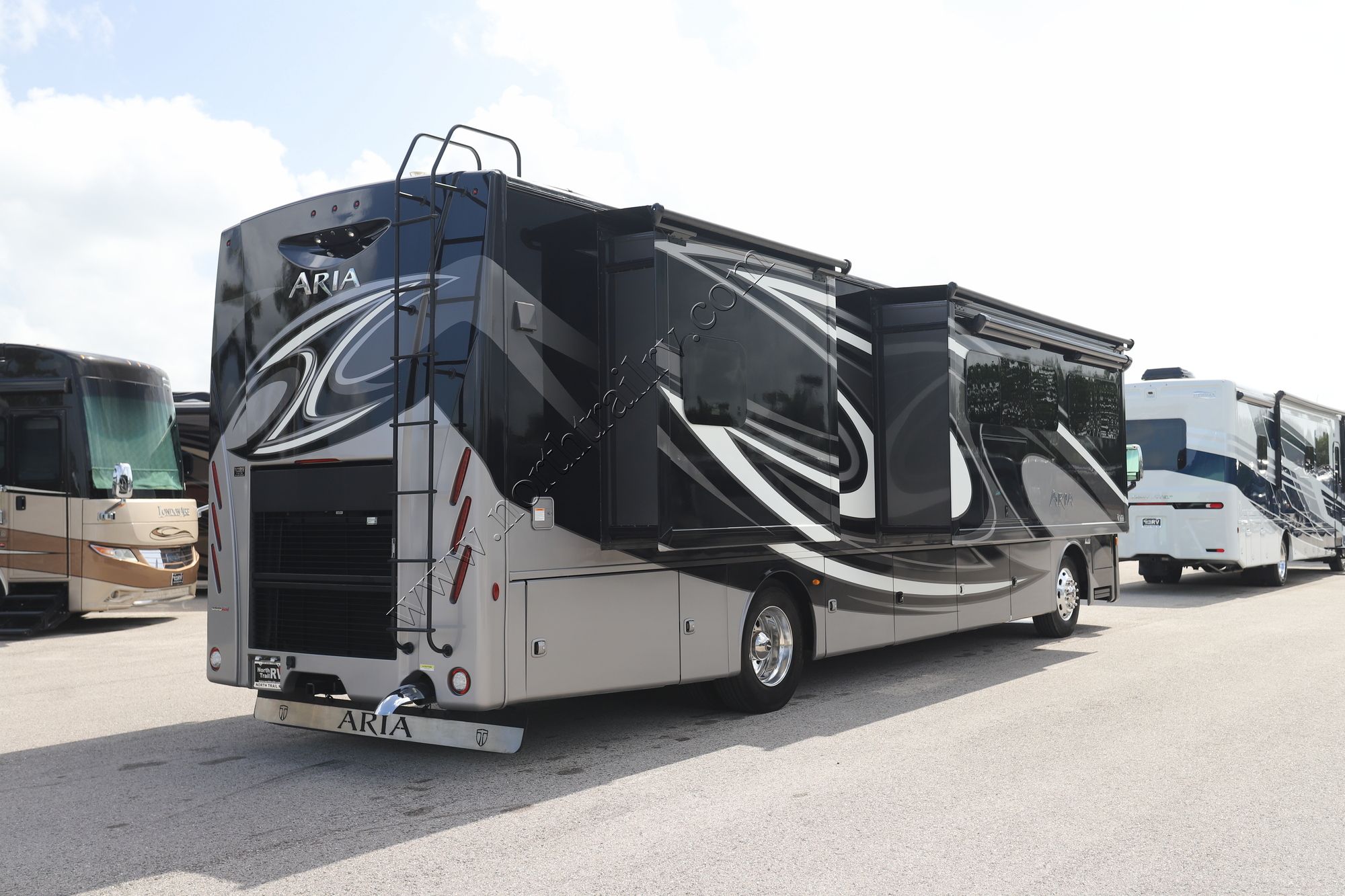 Used 2021 Thor Aria 3701 Class A  For Sale