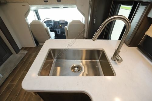 2024 Jayco Seneca Prestige 37K