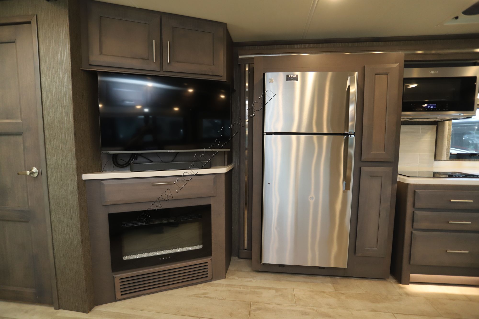 Used 2021 Thor Aria 3701 Class A  For Sale