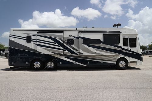 2026 Newmar Mountain Aire 4118