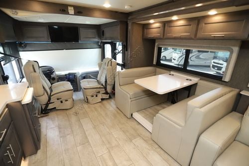 2021 Thor Aria 3701