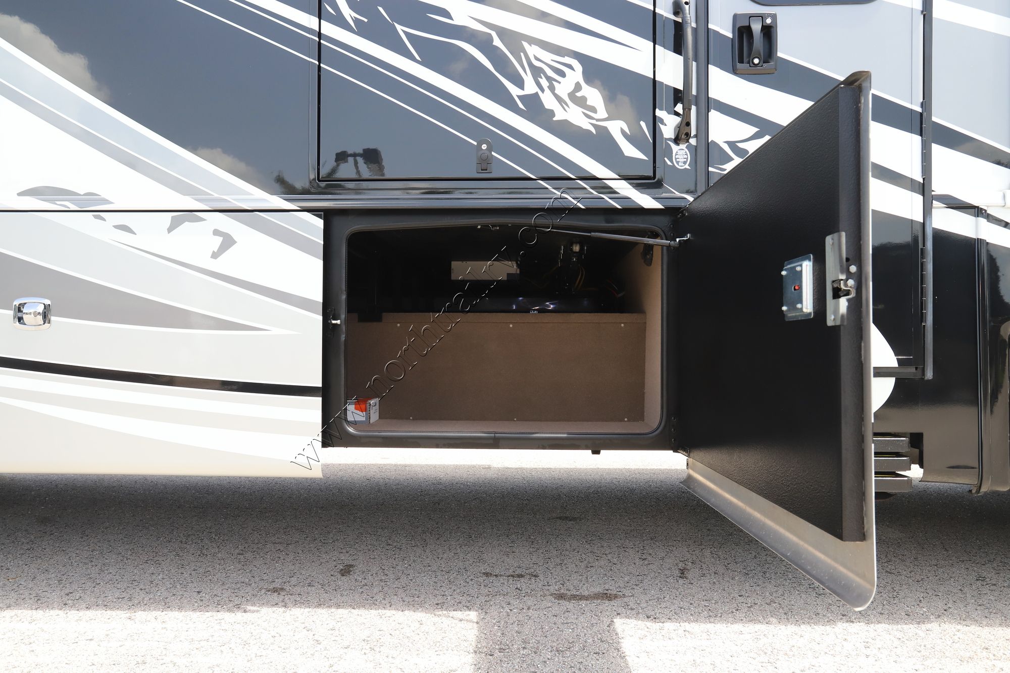 Used 2024 Jayco Seneca Prestige 37K Super C  For Sale