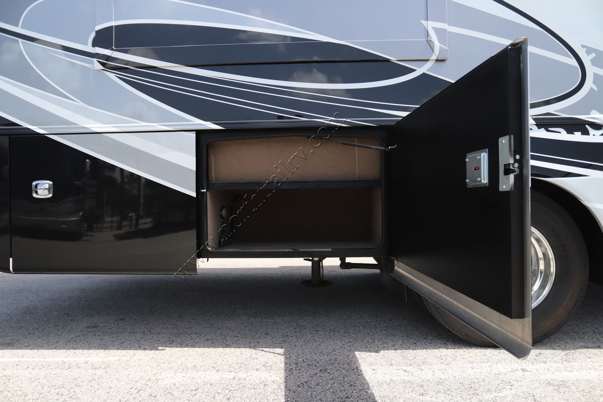 Used 2024 Jayco Seneca Prestige 37K Super C  For Sale