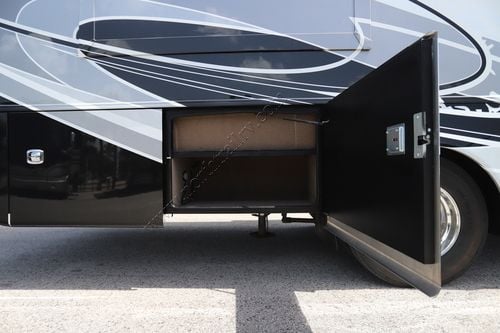 2024 Jayco Seneca Prestige 37K