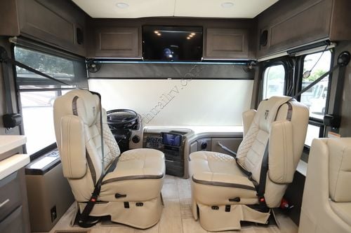 2021 Thor Aria 3701