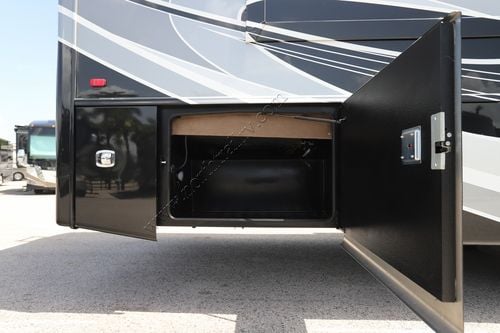 2024 Jayco Seneca Prestige 37K