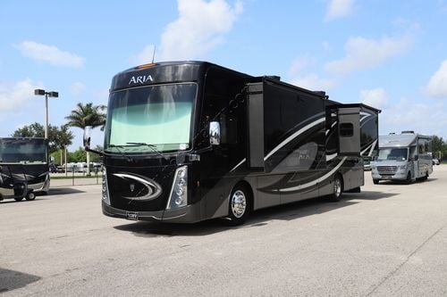 2021 Thor Aria 3701