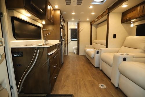 2021 Tiffin Motor Homes Wayfarer 25RW
