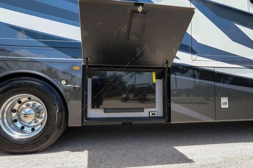 2026 Newmar Mountain Aire 3825