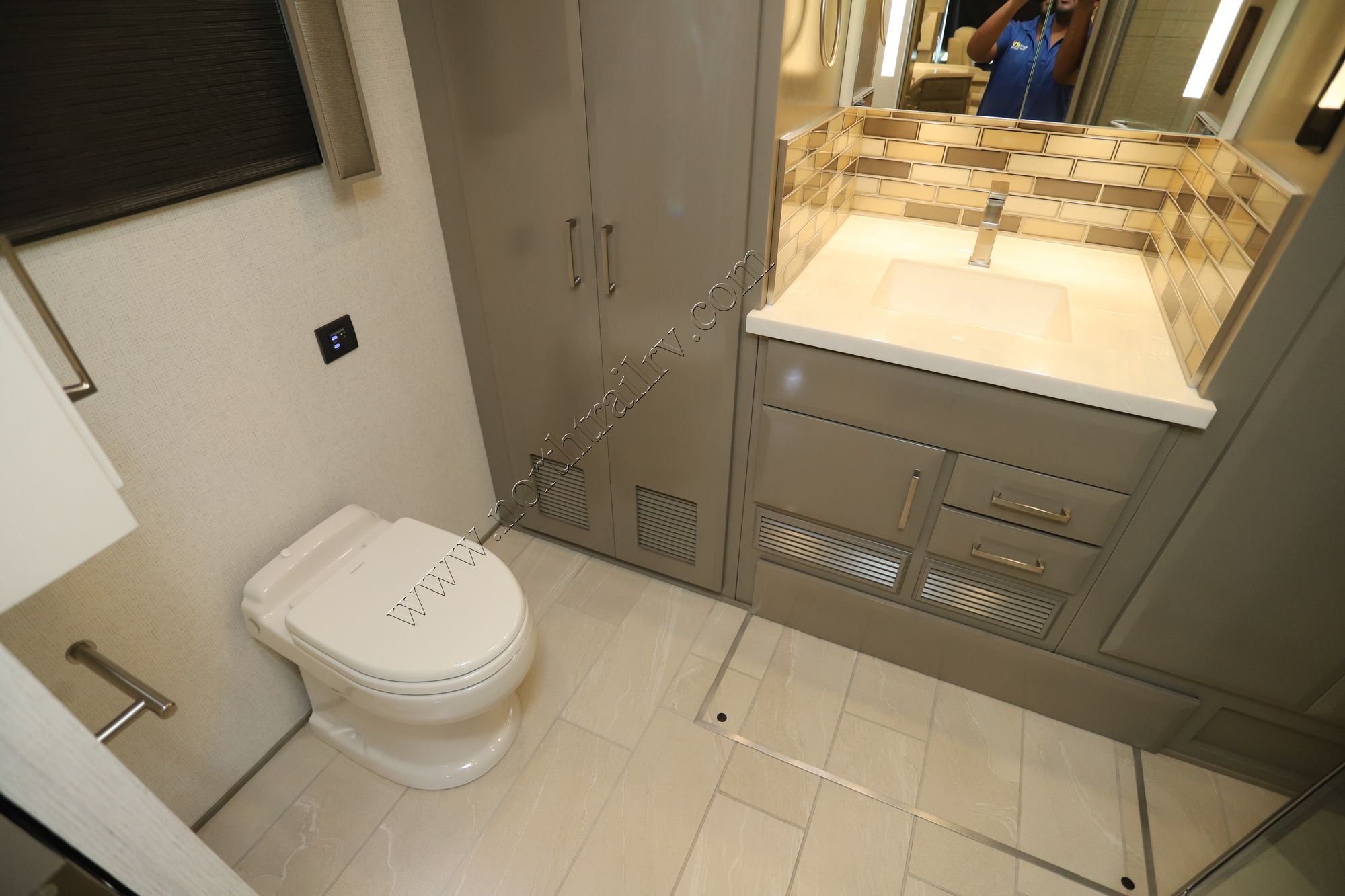 New 2026 Newmar New Aire 3547 Class A  For Sale