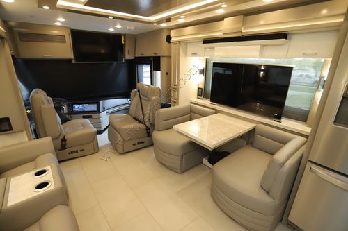 2026 Newmar Mountain Aire 3825