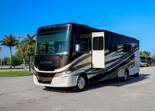 2017 Tiffin Motor Homes Allegro 32SA
