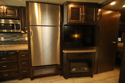 2017 Tiffin Motor Homes Allegro 32SA