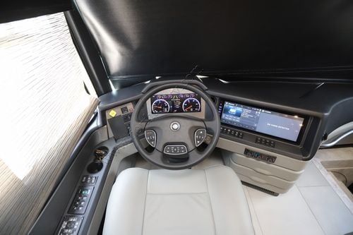 2026 Newmar Mountain Aire 3825