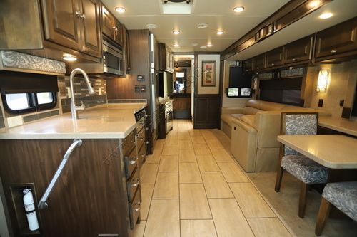 2017 Tiffin Motor Homes Allegro 32SA