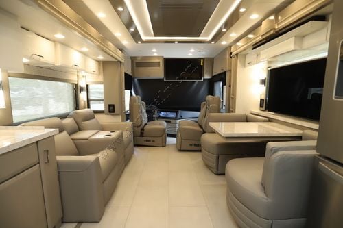 2026 Newmar Mountain Aire 3825